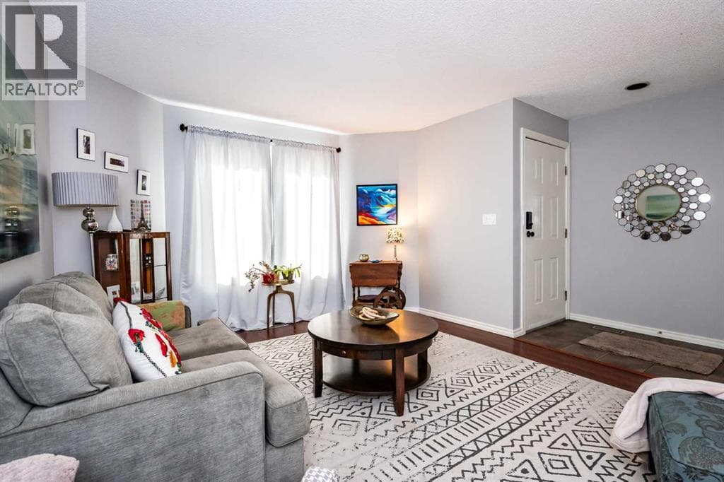 6432 18A Street SE — photo 2