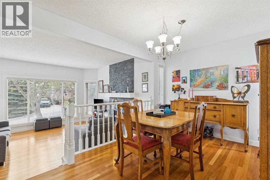 20 Stradwick Rise SW — photo 4