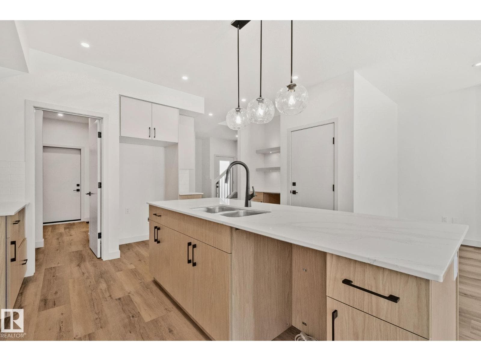122 Royal Street — photo 3