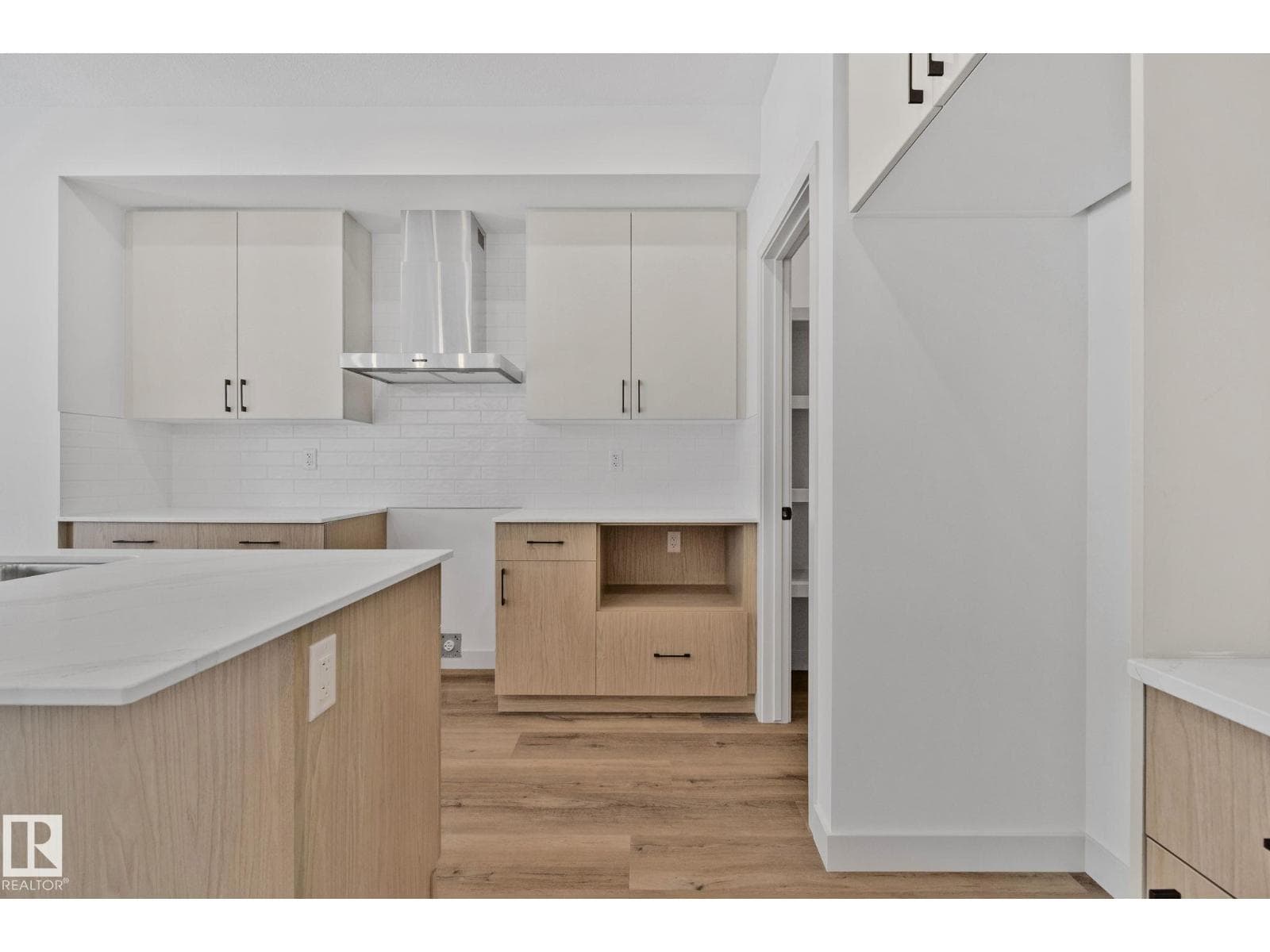 122 Royal Street — photo 4