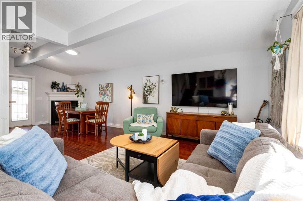 9716 Fairmount Drive SE — photo 4