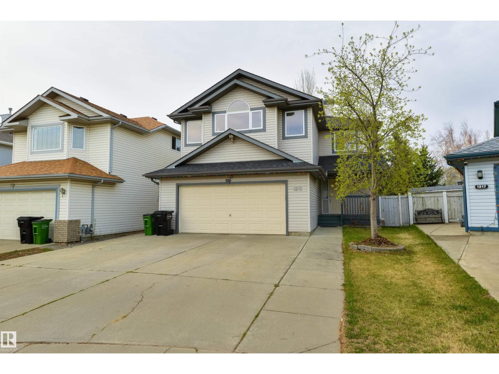 1215 ORMSBY LN NW — photo 2