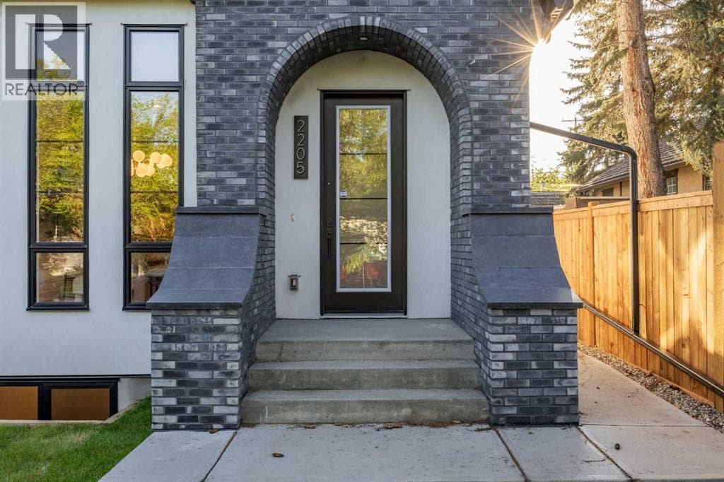 2205 26A Street SW — photo 3