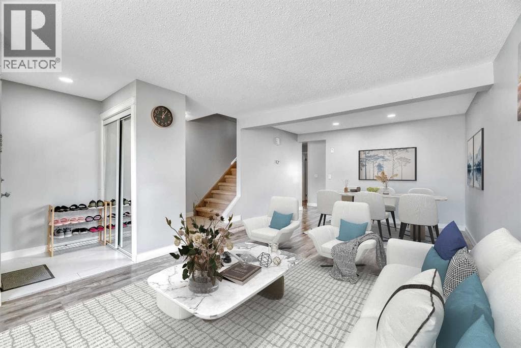 6408 54 Street NE — photo 3