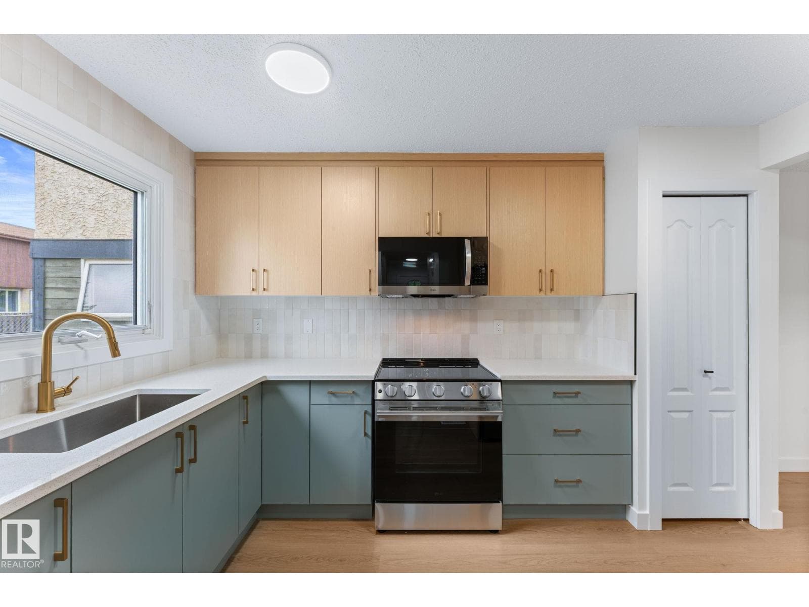 4 belmead gardens NW — photo 4