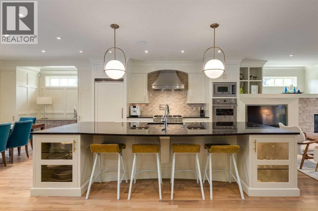 2339 Westmount Road NW — photo 3