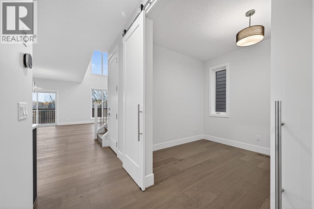 62 Westland Park SW — photo 2