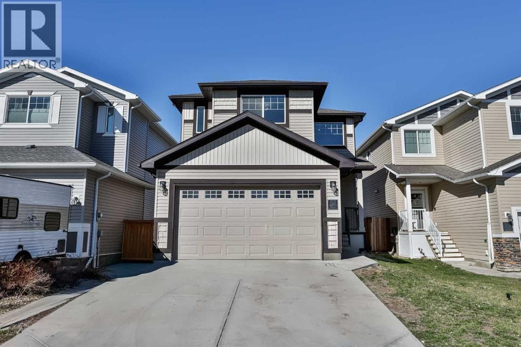 522 Moonlight Lane W