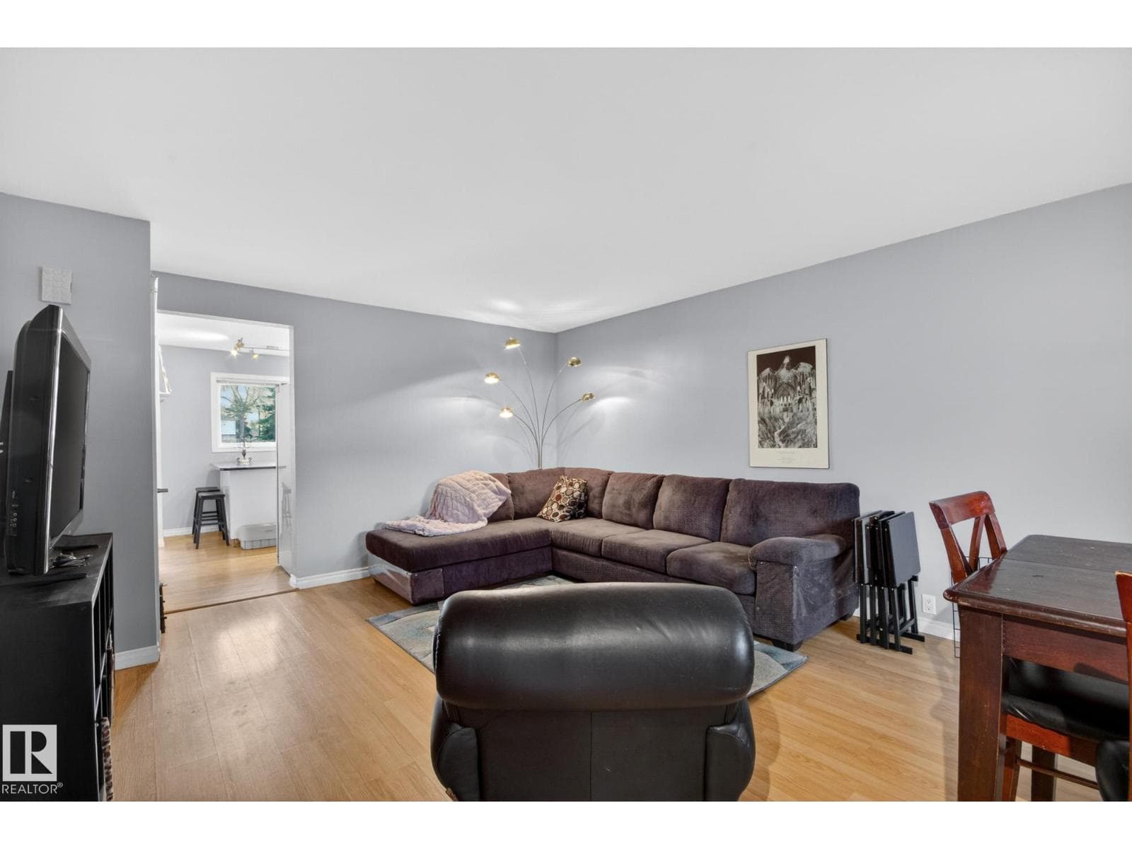 #11 2131 OAK ST — photo 4
