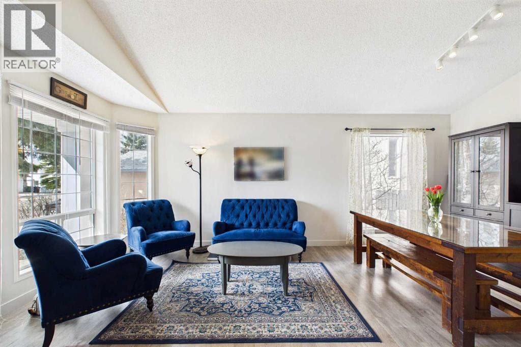 14 Citadel Drive NW — photo 4