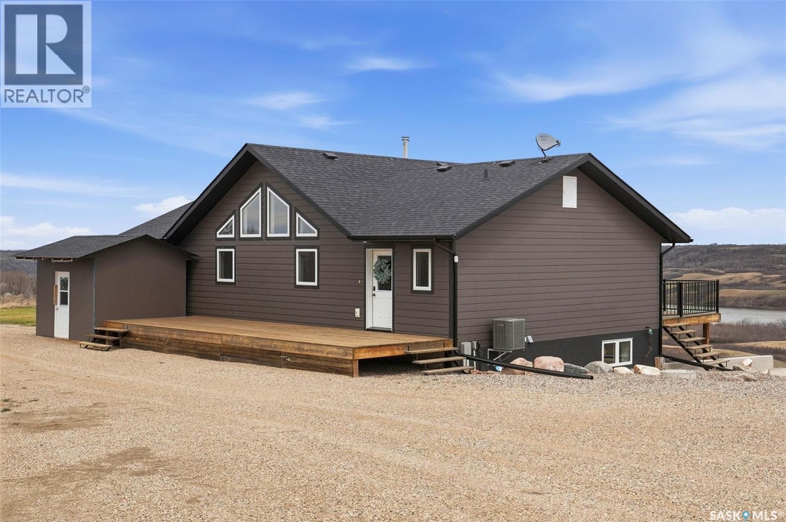 Moen Acreage — photo 3