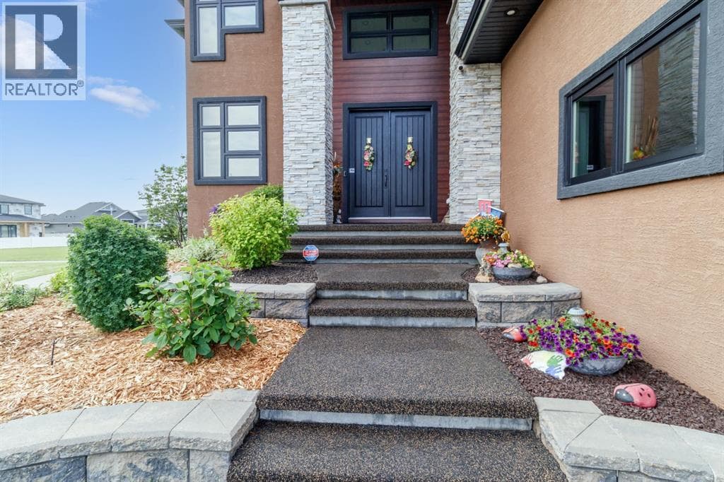 57 Lazaro Close — photo 2