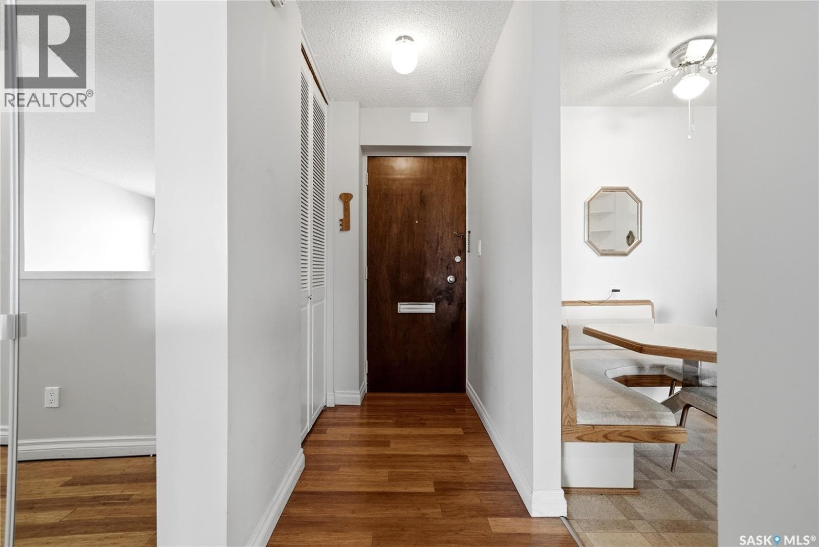 201 4545 Rae STREET — photo 3