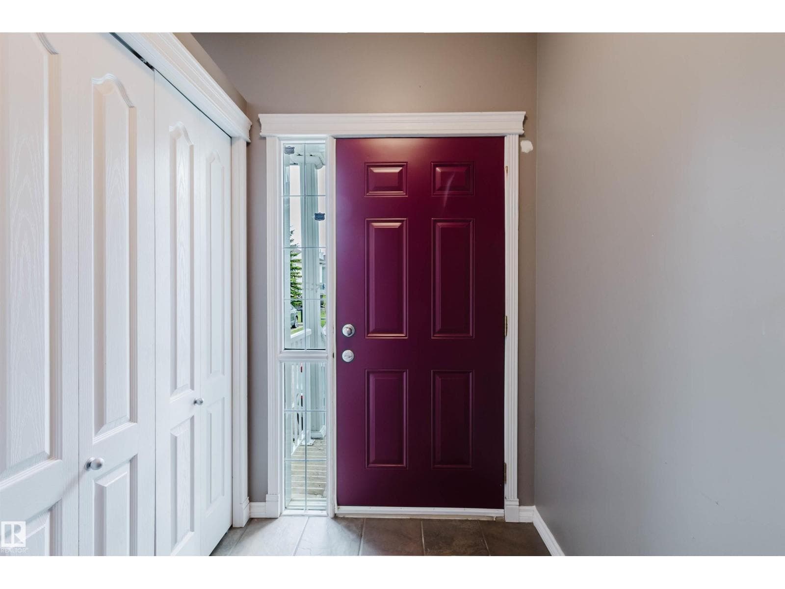 #38 1780 GLASTONBURY BV NW — photo 2