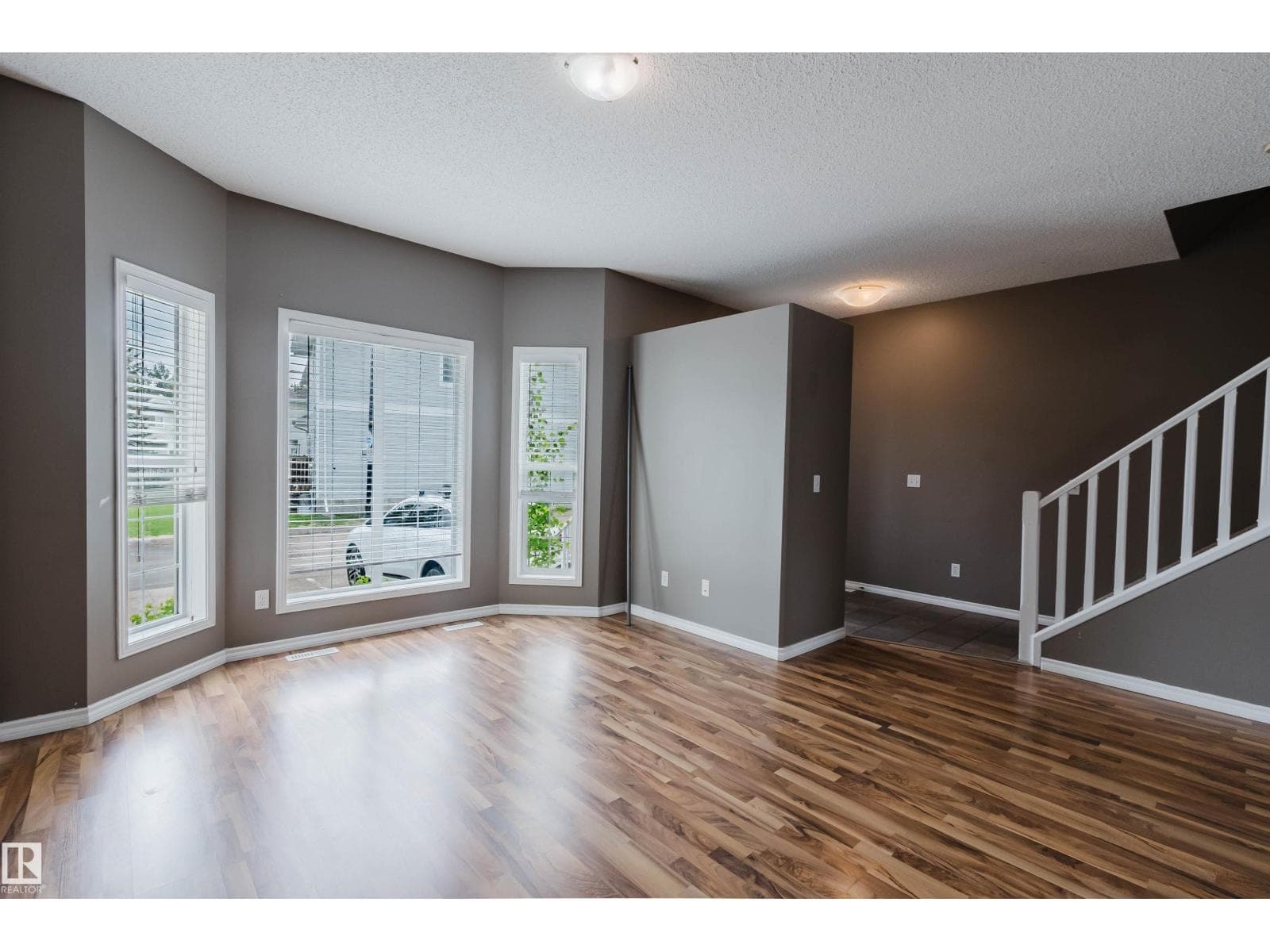 #38 1780 GLASTONBURY BV NW — photo 5
