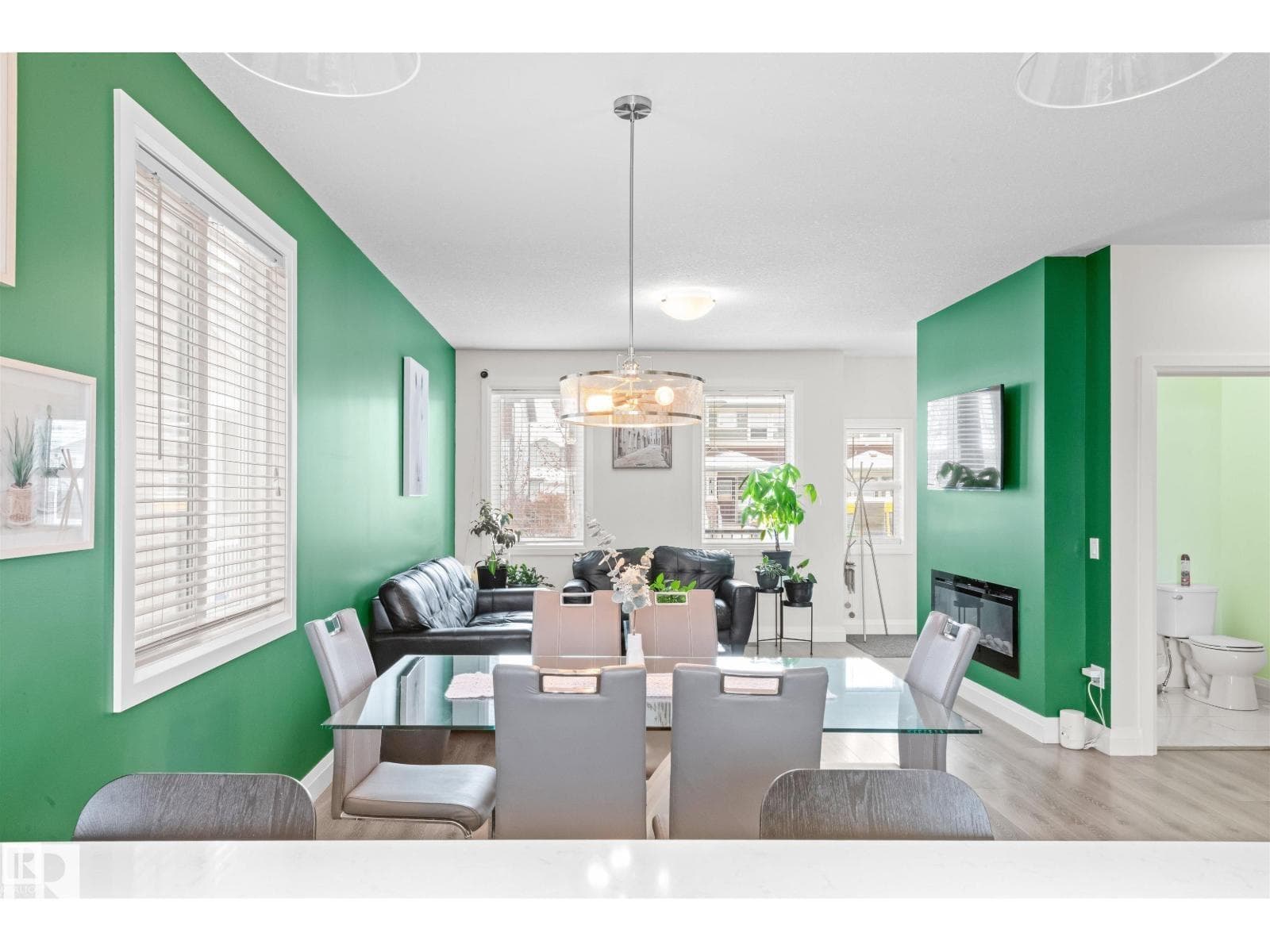 389 CHARLESWORTH DR SW — photo 3