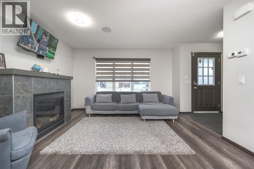 702 Panamount Boulevard NW — photo 4