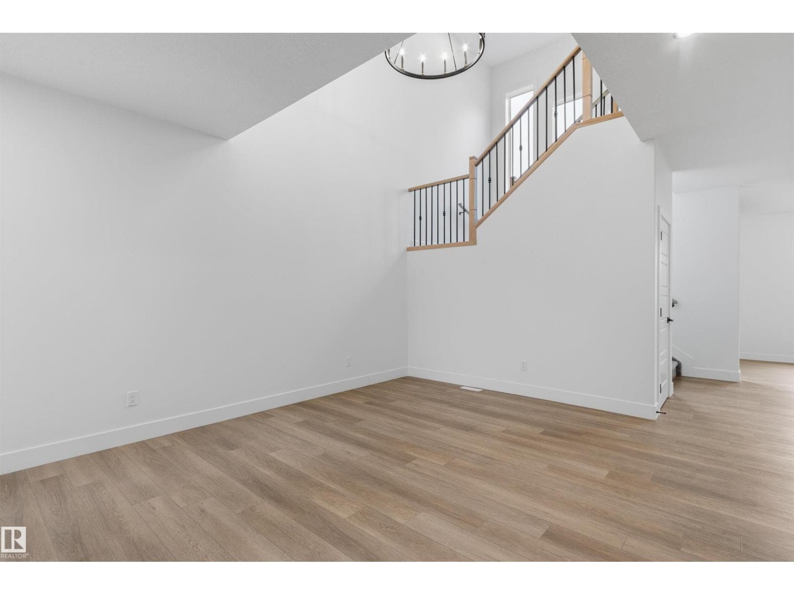 28 MEADOWGROVE LD — photo 4