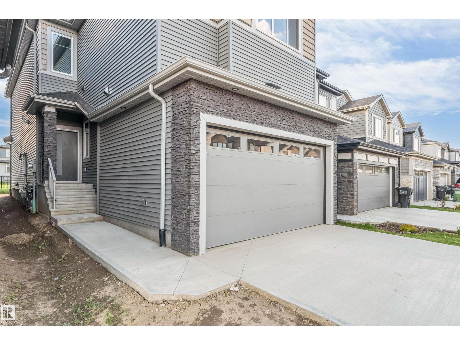 22740 82 AV NW — photo 2