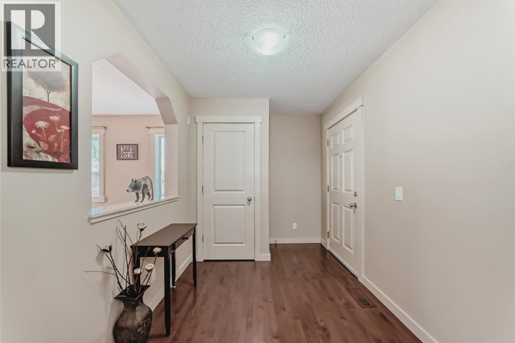 273 Silverado Plains Close SW — photo 5
