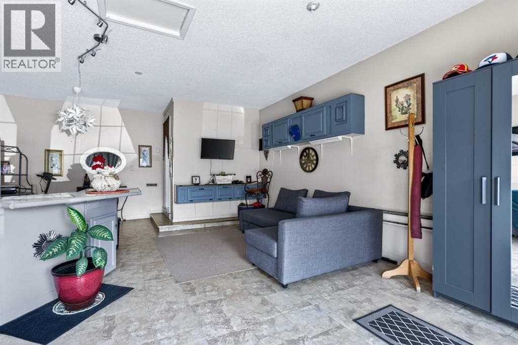 159 Fresno Place NE — photo 5