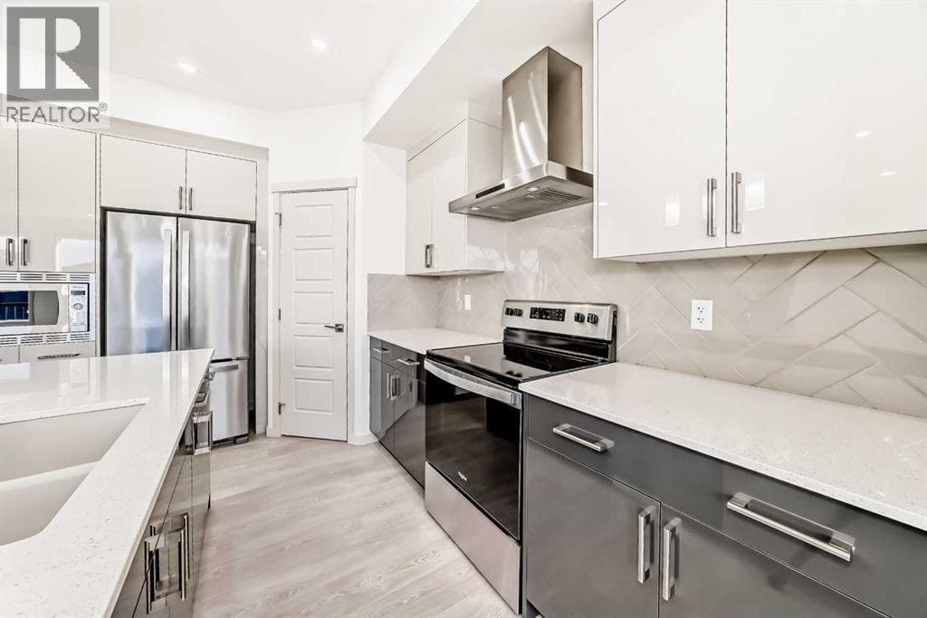31 Lucas Passage NW — photo 3