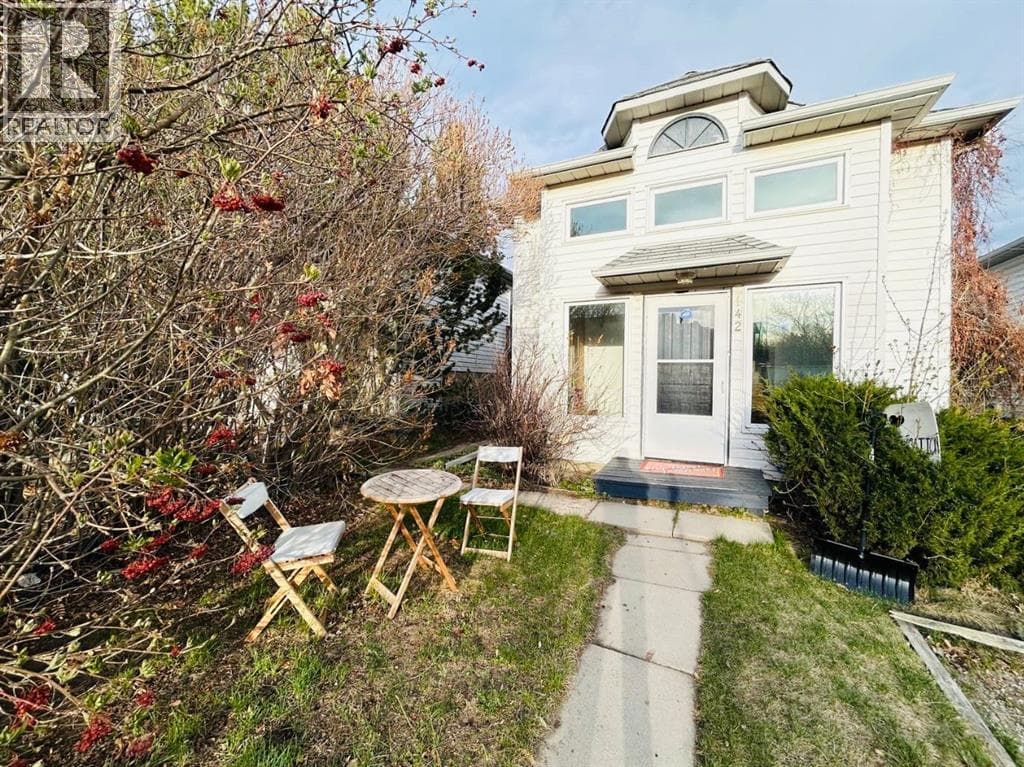 142 Hunterhorn Drive NE