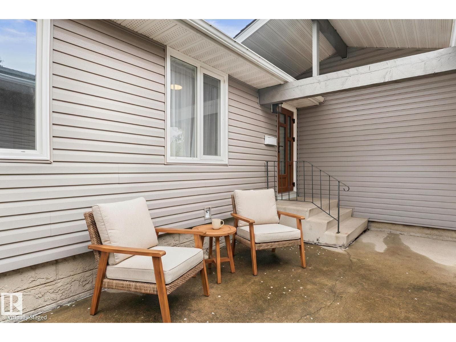 220 GREYSTONE TC — photo 4