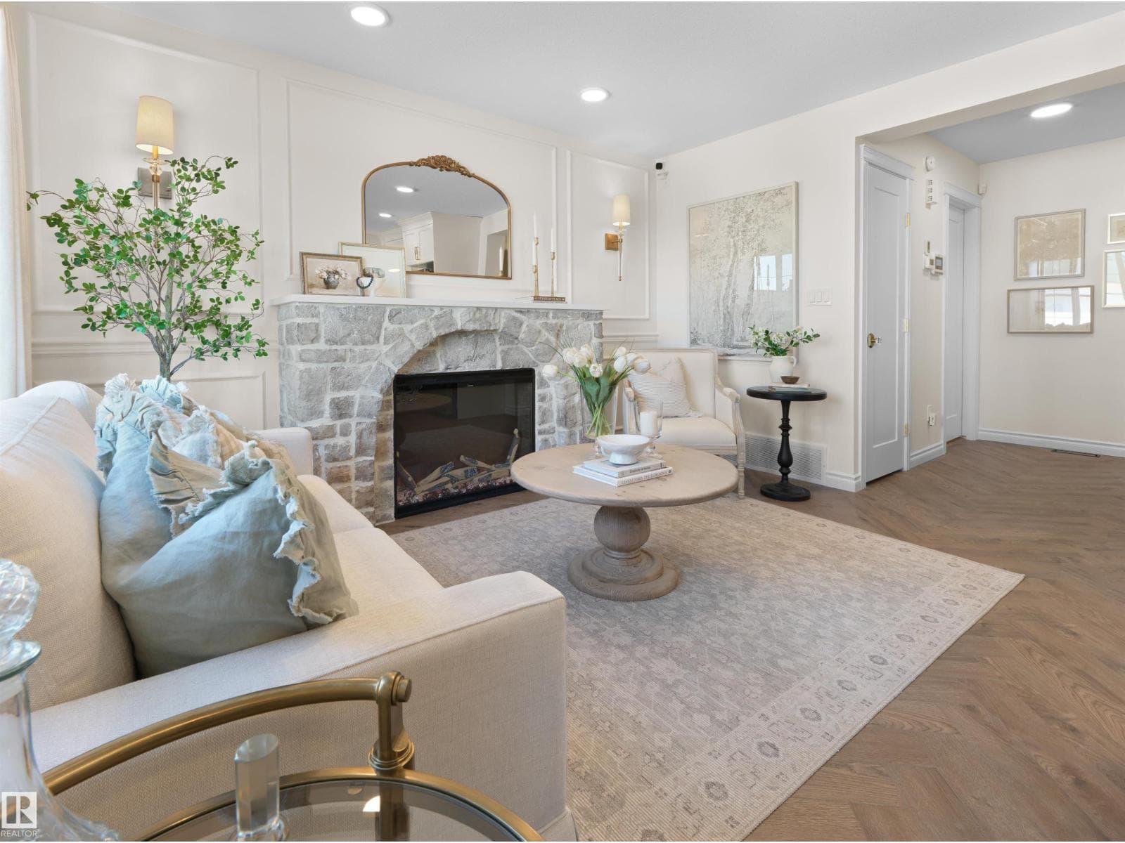 #47 4004 Savaryn DR SW — photo 2