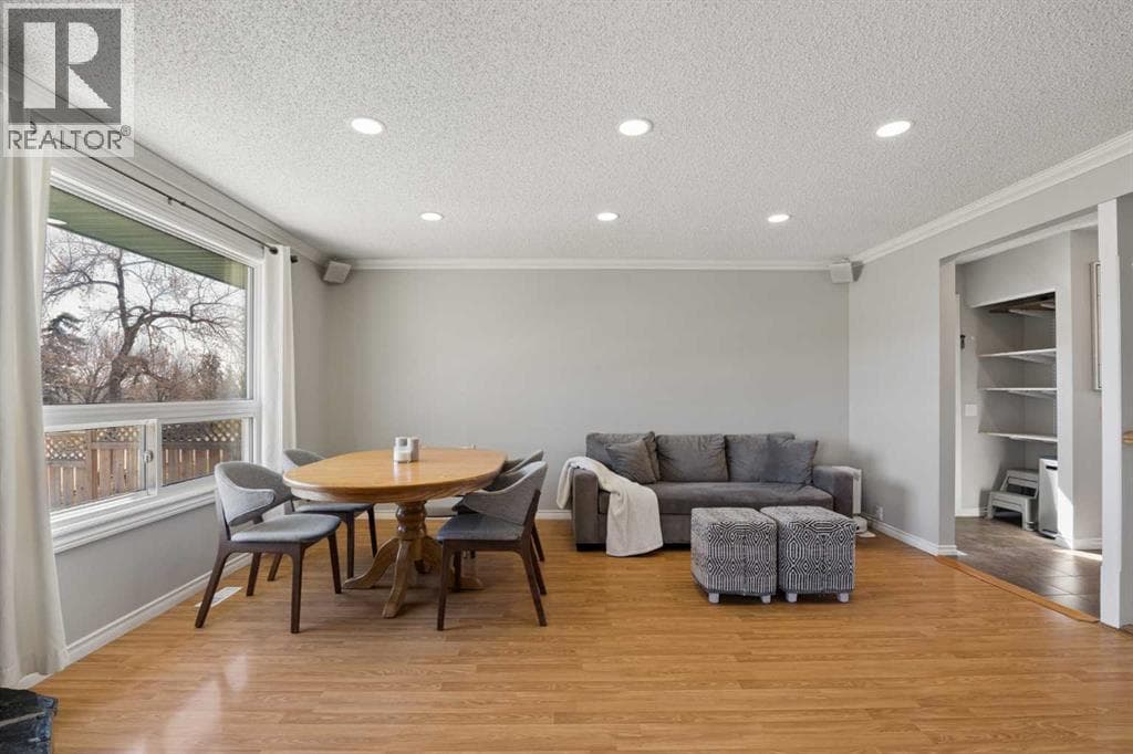 8011 Huntington Street NE — photo 4