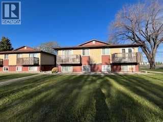 61, 5 Acadia Road W
