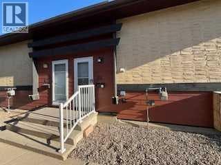 61, 5 Acadia Road W — photo 2