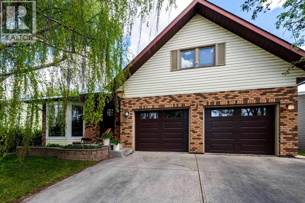 19 Maxwell Avenue