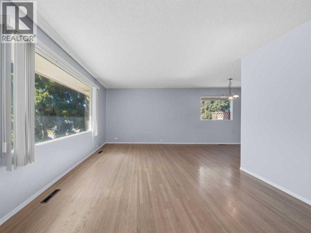 5123 Bulyea Road NW — photo 5