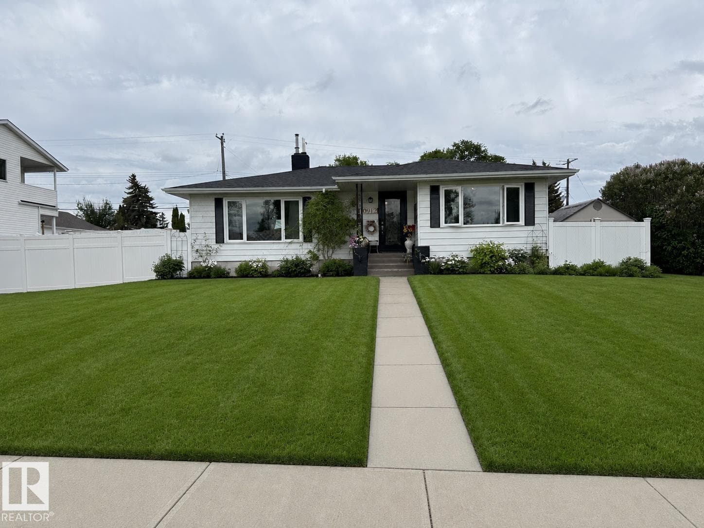 10912 50 ST NW