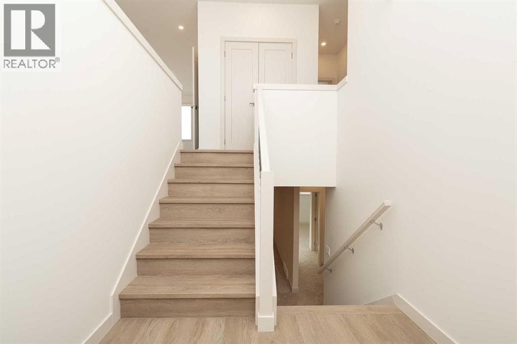 566 Malahat Green W — photo 3