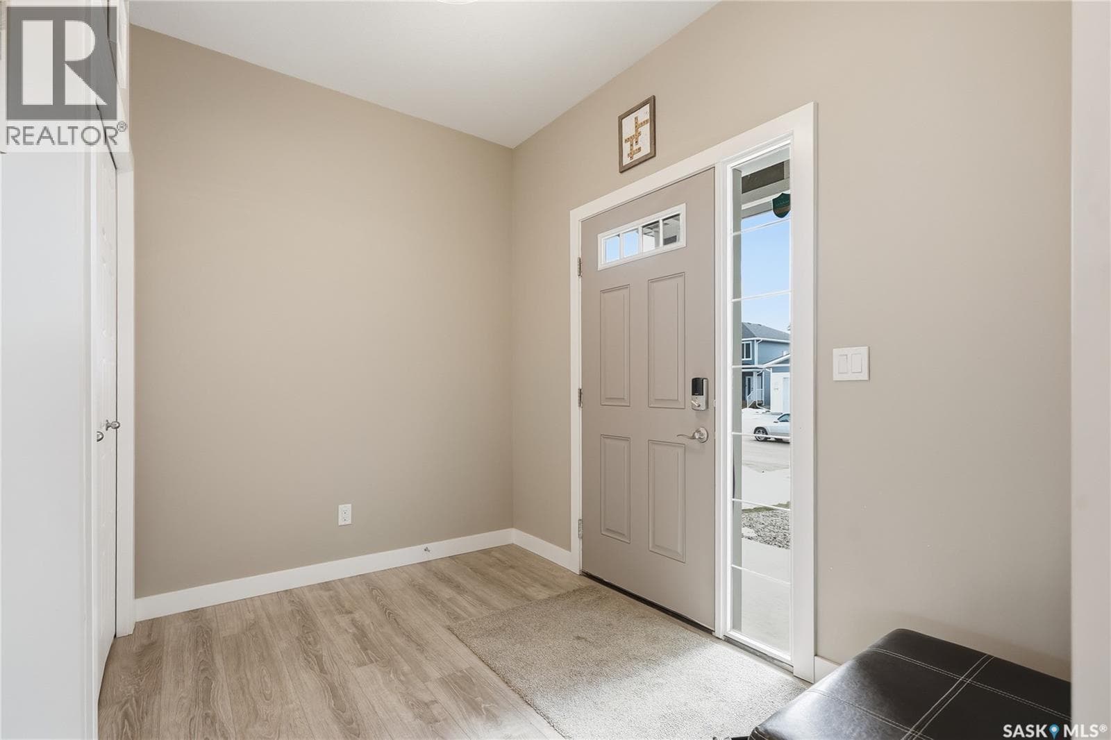 118 Stromberg CRESCENT — photo 5