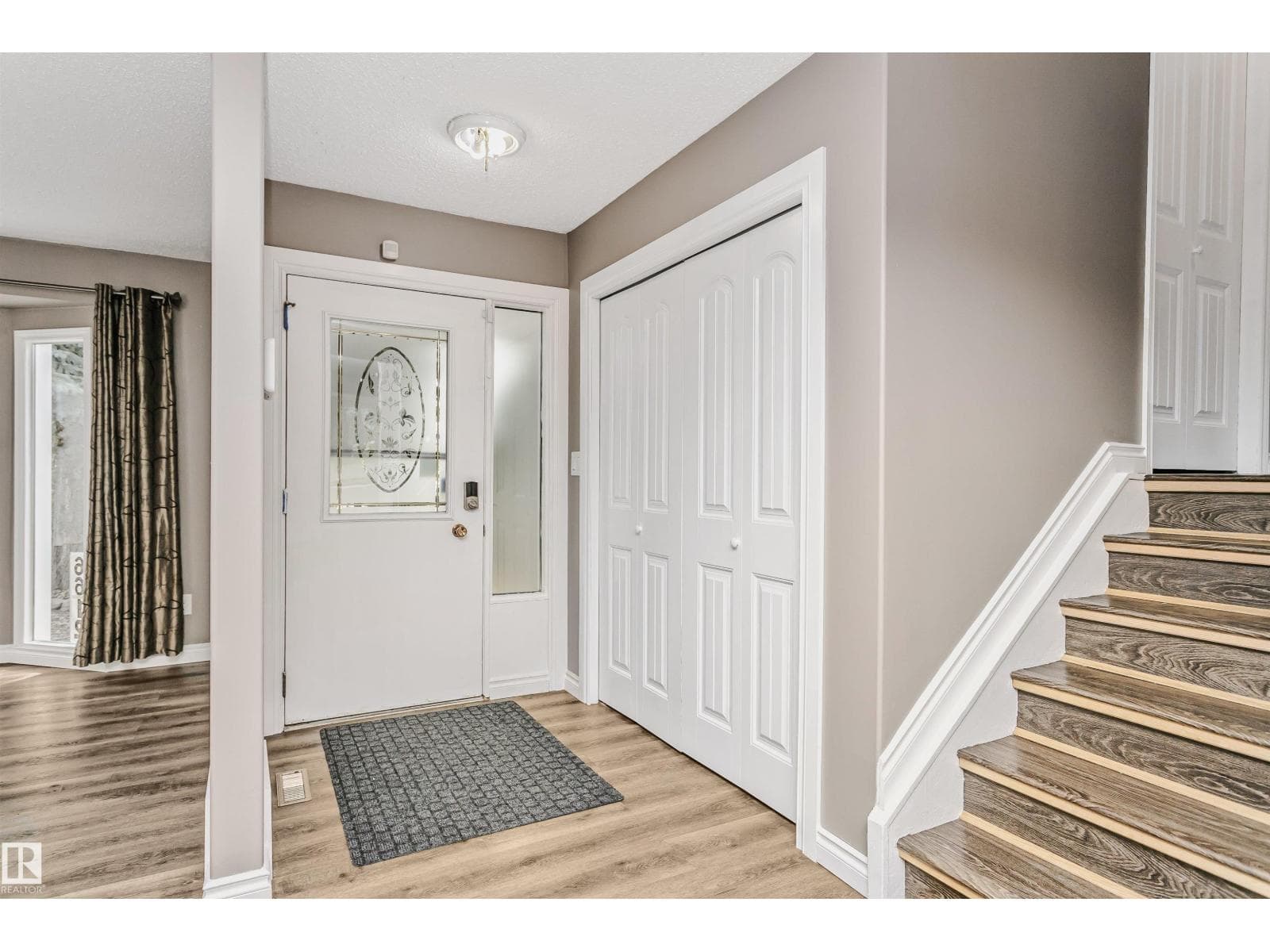 6612 182 ST NW — photo 3
