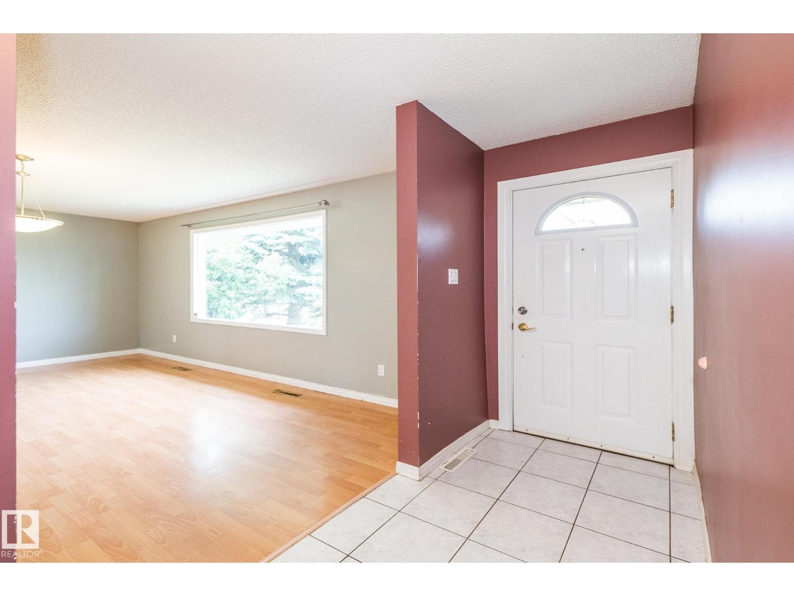 7543 149A AV NW — photo 3