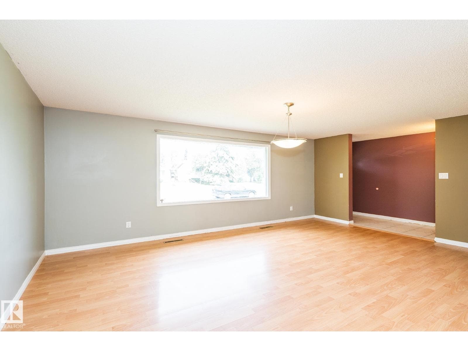 7543 149A AV NW — photo 4