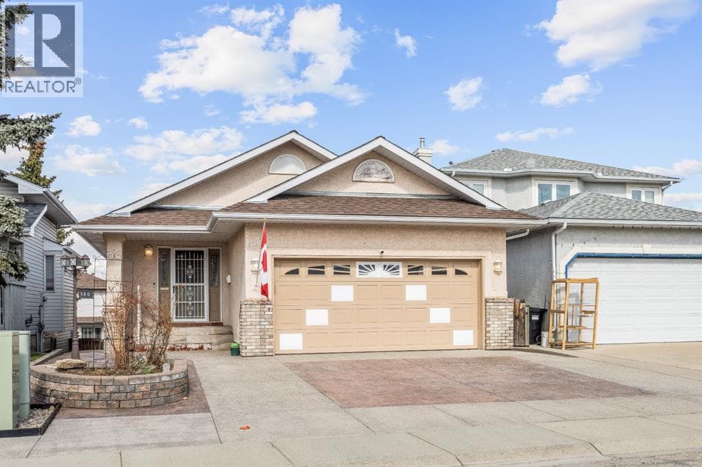180 Hidden Vale Close NW