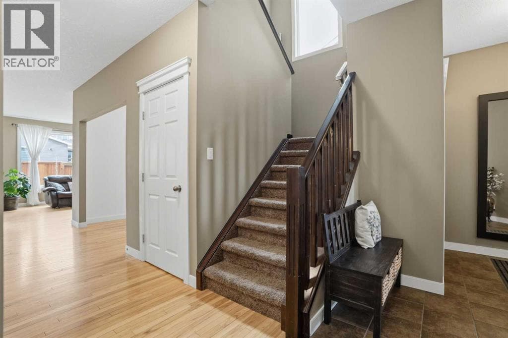44 Westridge Crescent — photo 5