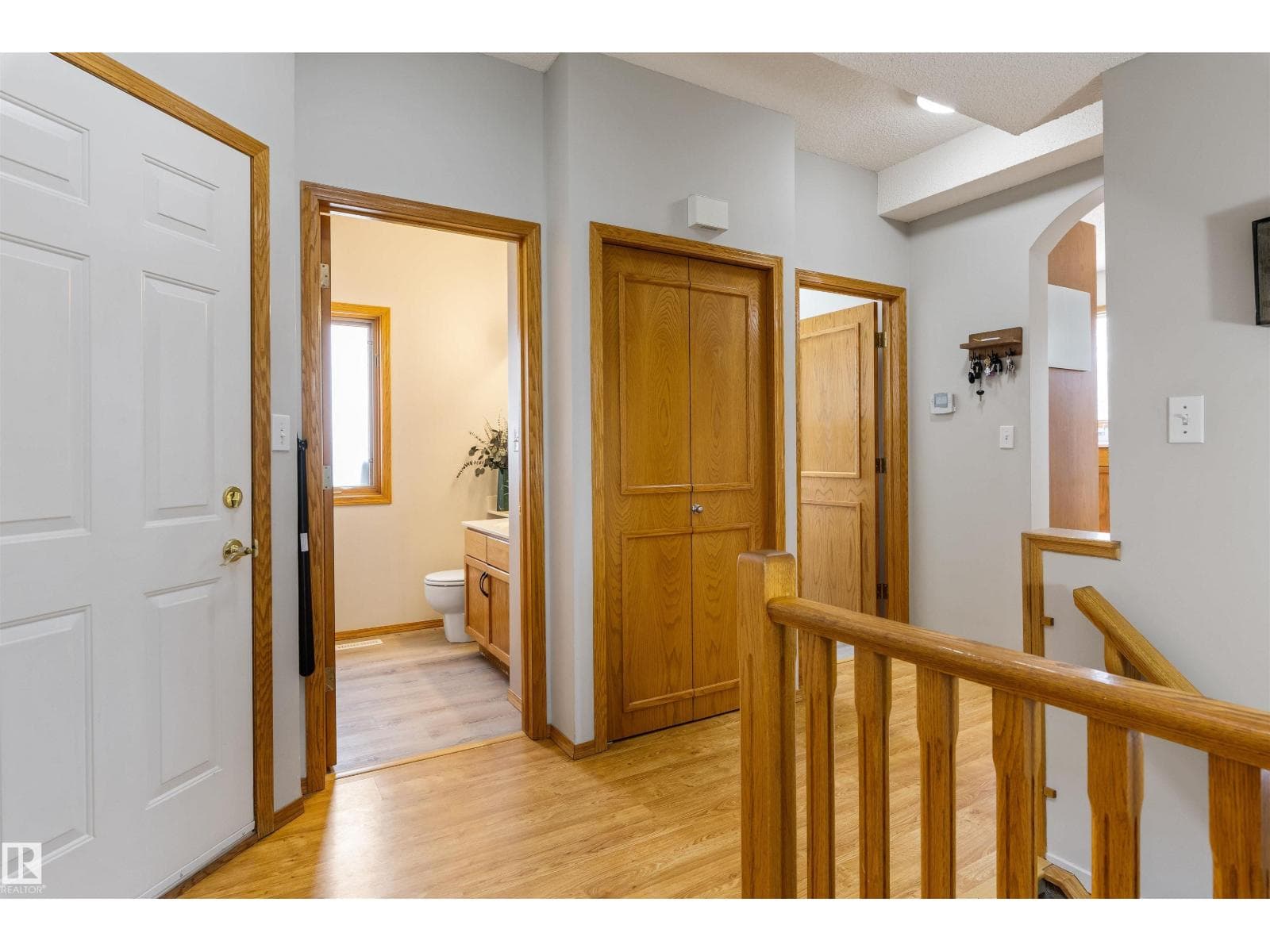 159 MEADOWVIEW BA — photo 3