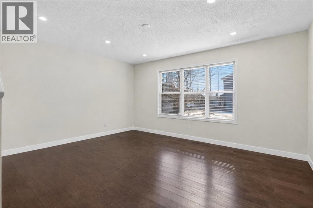 28 Elgin View SE — photo 5