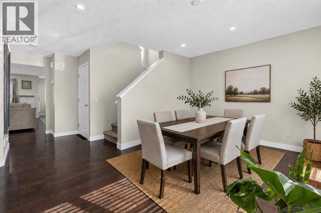 28 Elgin View SE — photo 4