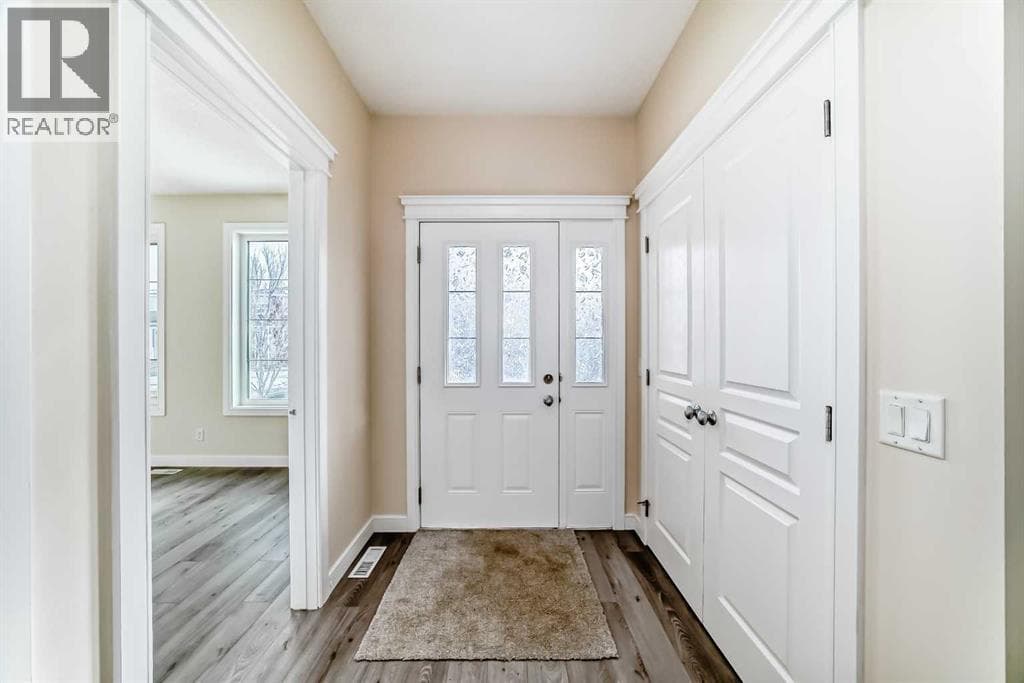 437 Redstone Grove NE — photo 3