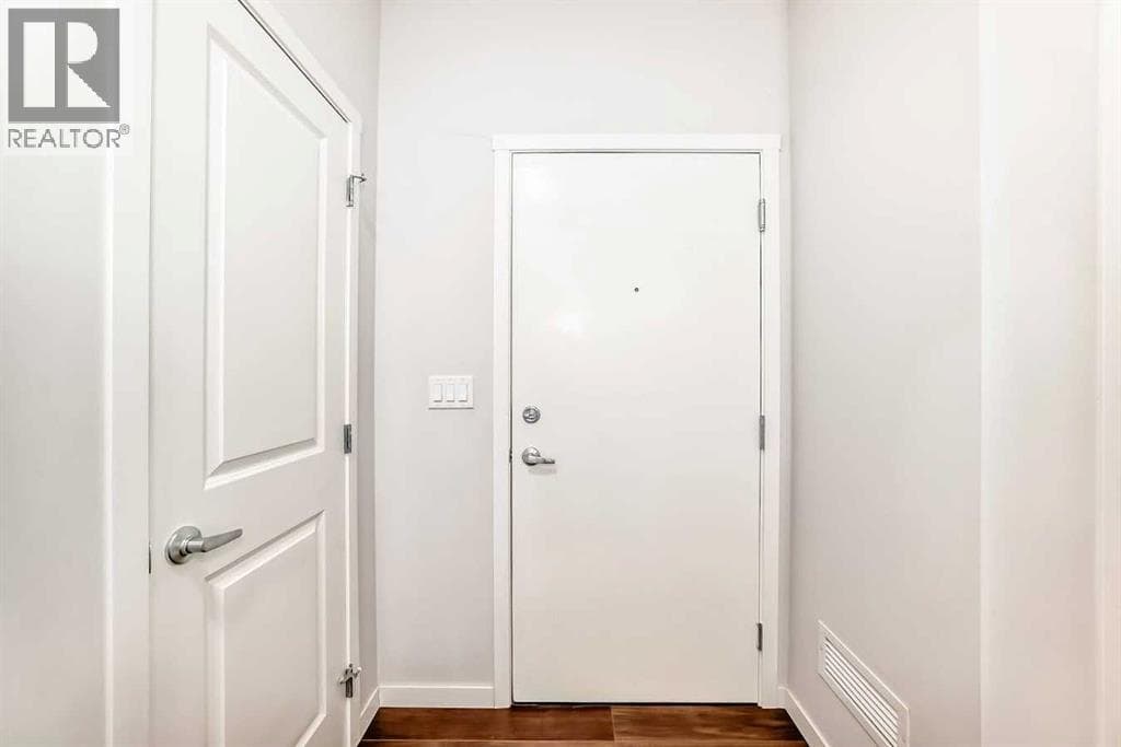 104, 360 Harvest Hills Common NE — photo 4