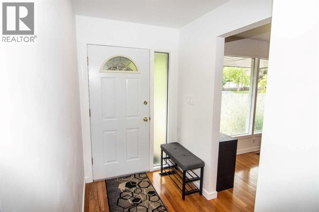 235 Avonburn Road SE photo 4