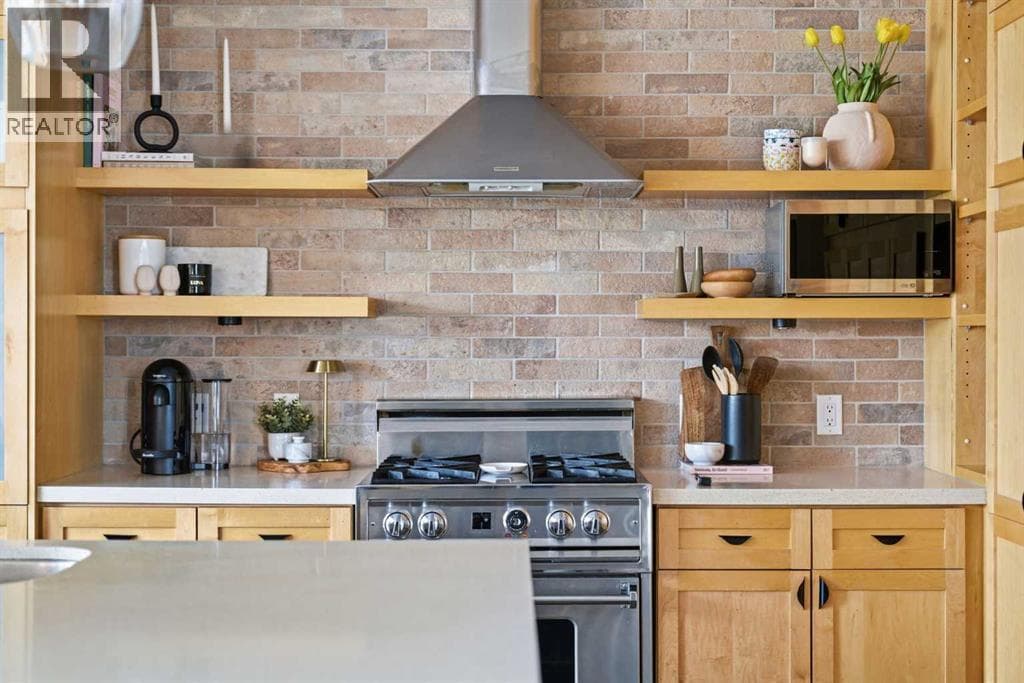 53 Discovery Ridge Gardens SW — photo 3