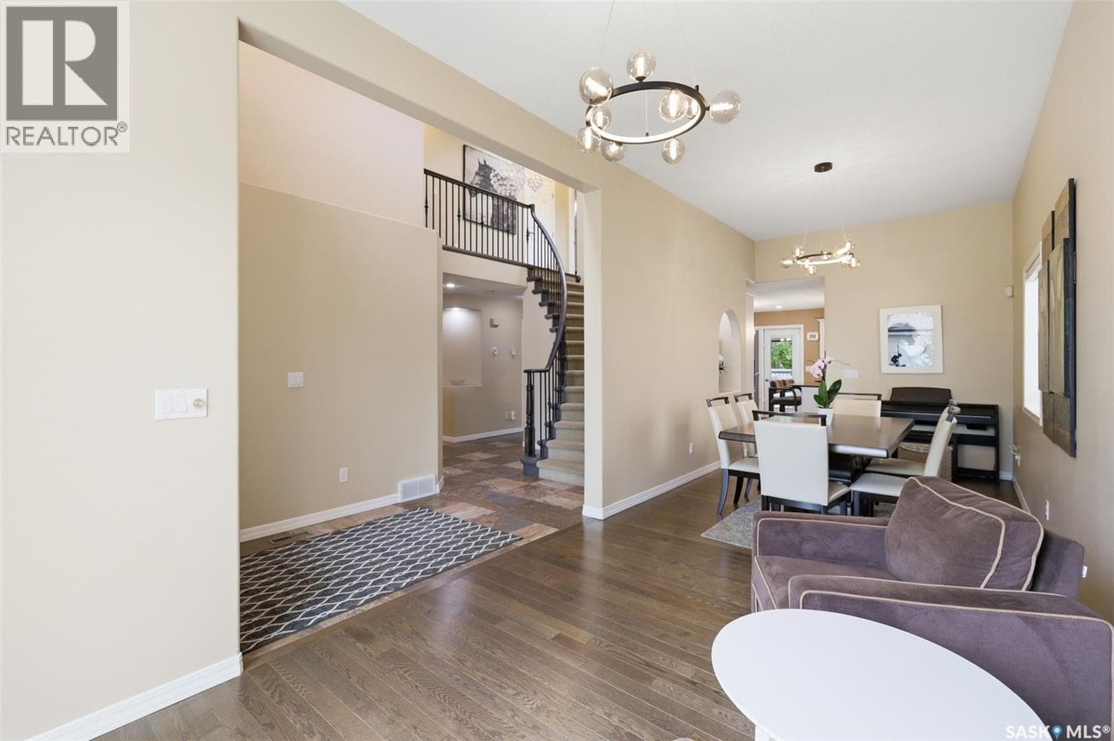 106 Mendel CRESCENT — photo 4